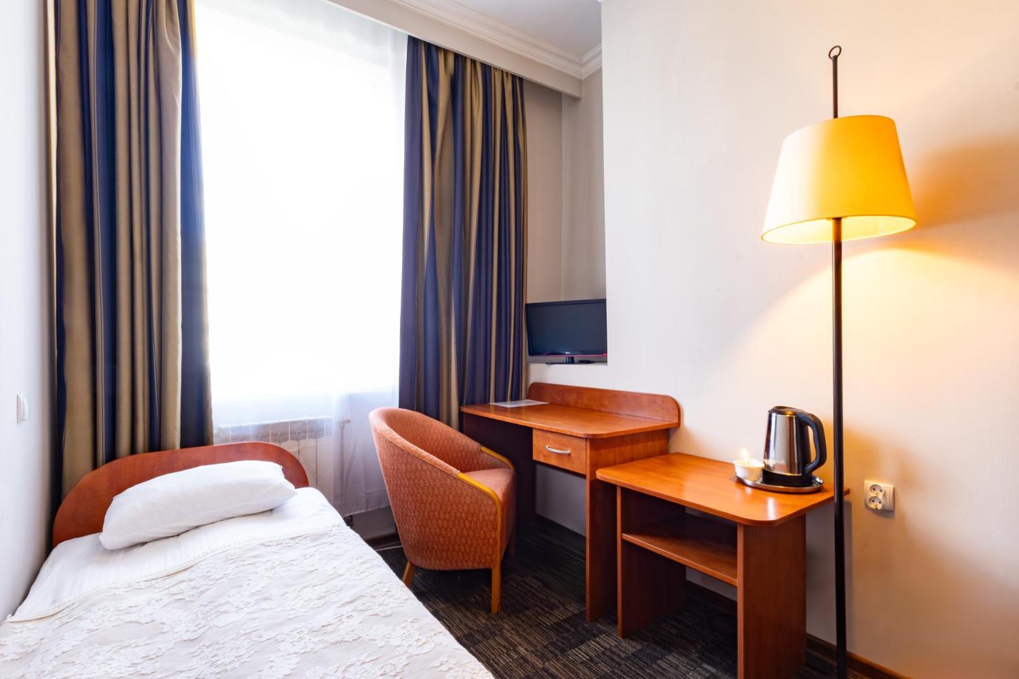 Noclegi Stadion Bed & Breakfast Varşovia Exterior foto