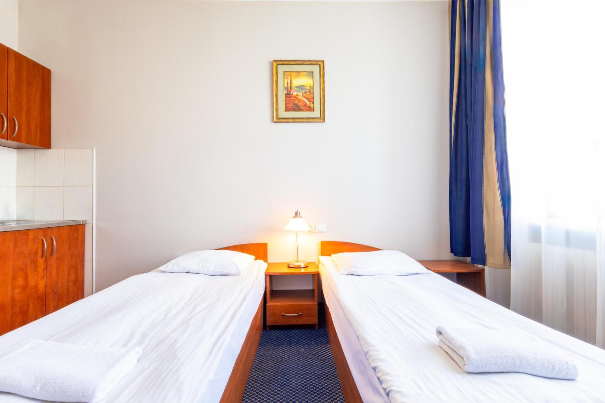 Noclegi Stadion Bed & Breakfast Varşovia Exterior foto
