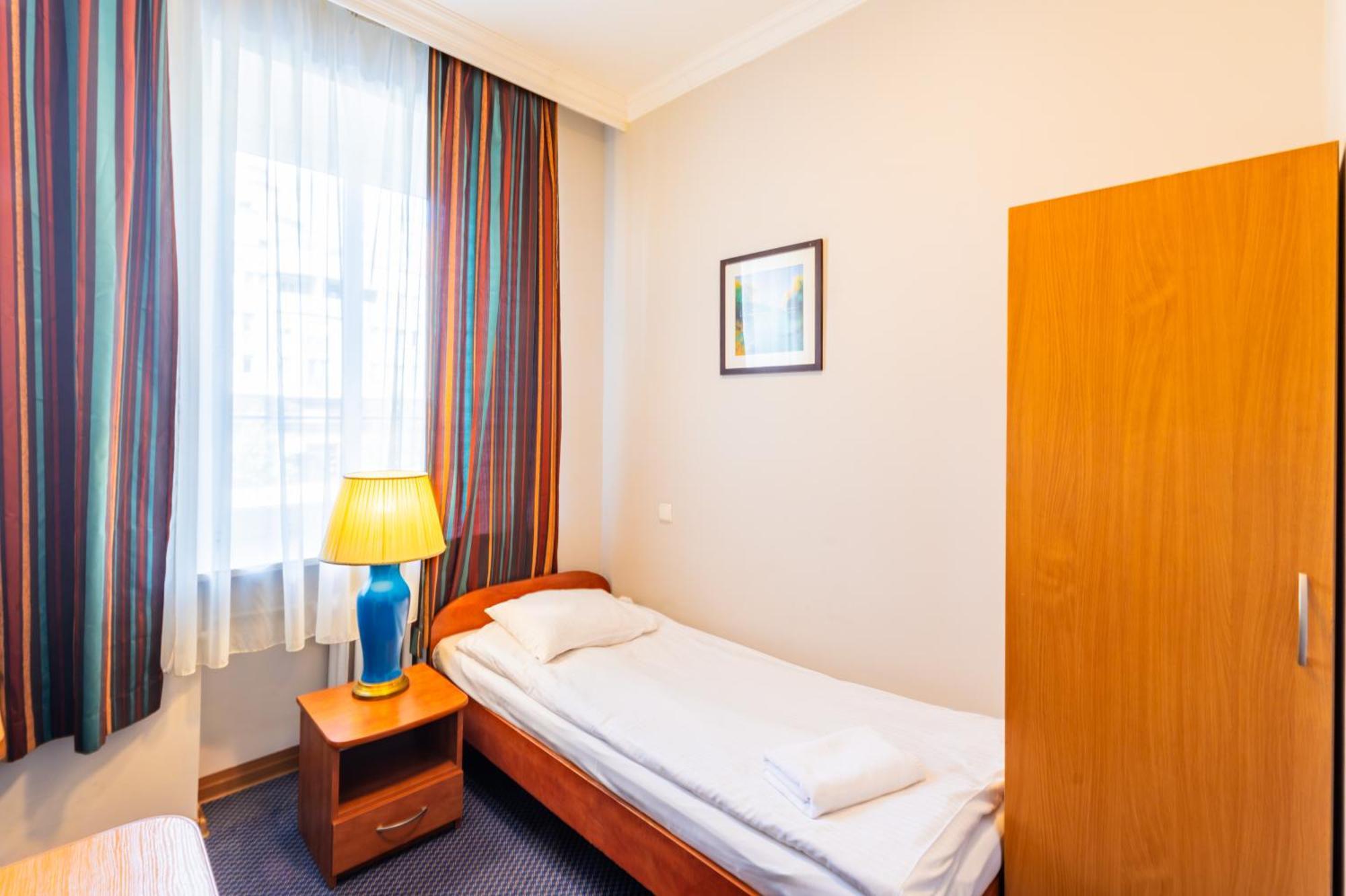 Noclegi Stadion Bed & Breakfast Varşovia Exterior foto