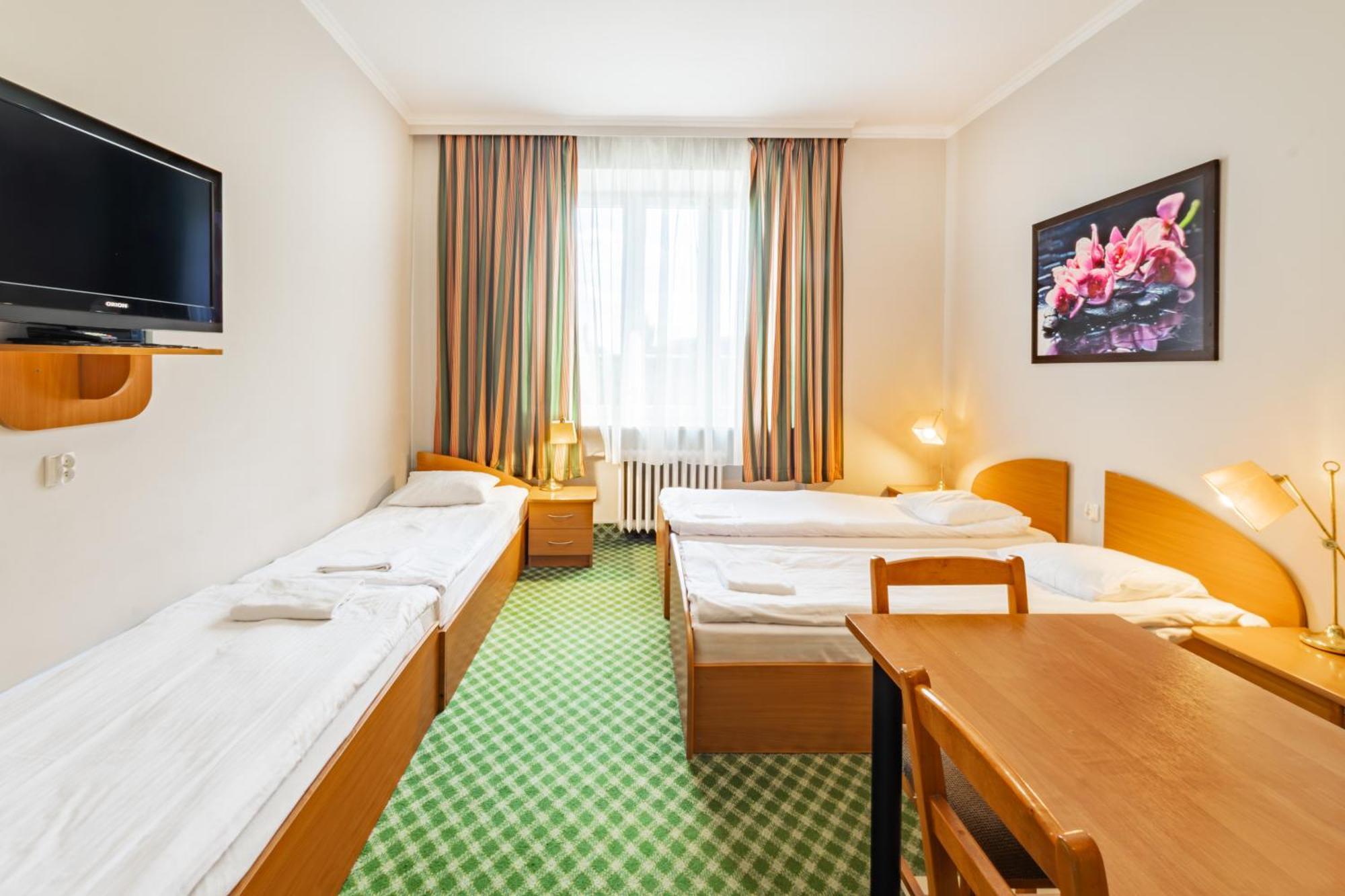 Noclegi Stadion Bed & Breakfast Varşovia Exterior foto